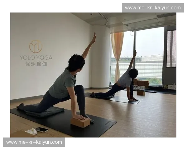 瑜伽训练半场集锦：探索自我，焕新人生